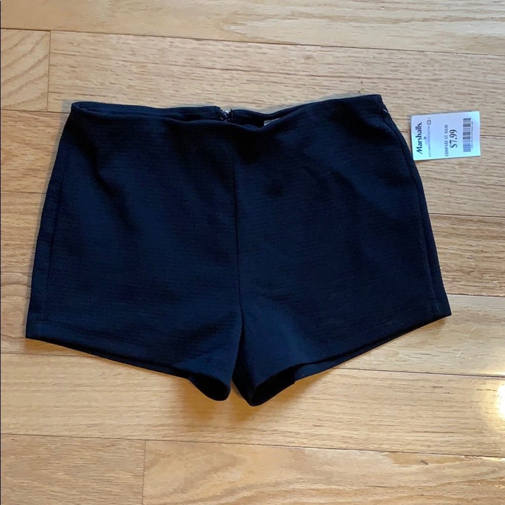 Black Dress Shorts Size Medium.